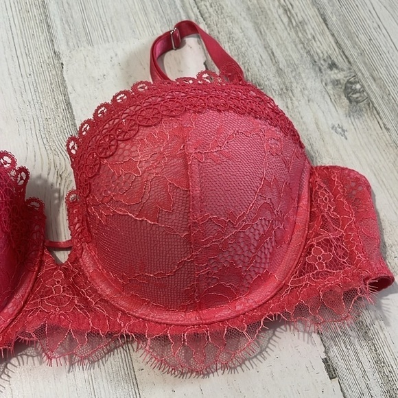 Victoria’s Secret Very Sexy Uplift Bra Size 36C - Picture 3 of 9